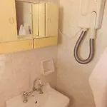天堂公寓 *