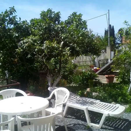 Paradise Apartment *